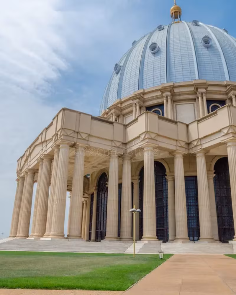 Vue de Yamoussoukro, destination Toupac Transport au Côte d'Ivoire